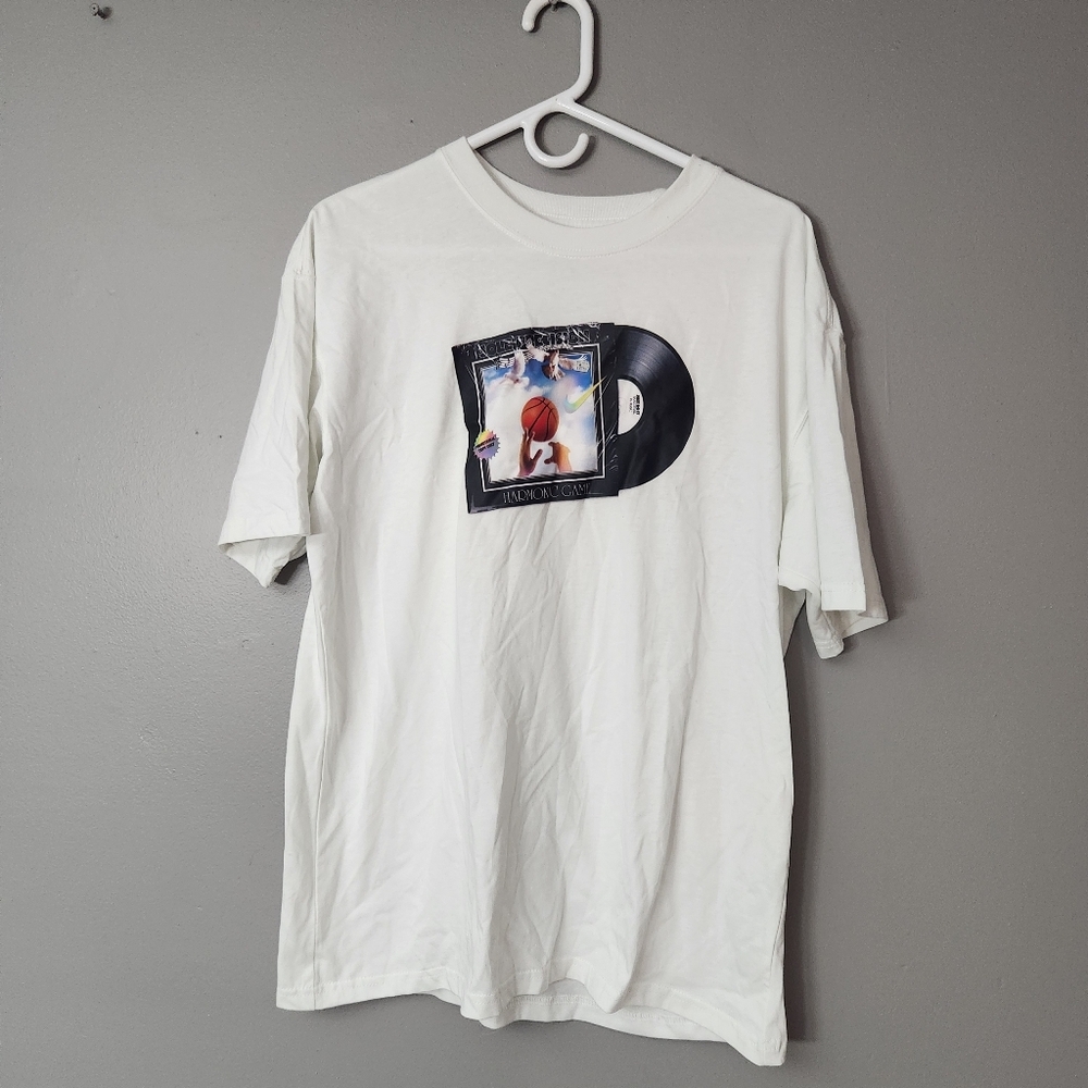 Nike Sole Precision Harmonic Game Basketball  Mens Medium T-Shirt white NWT